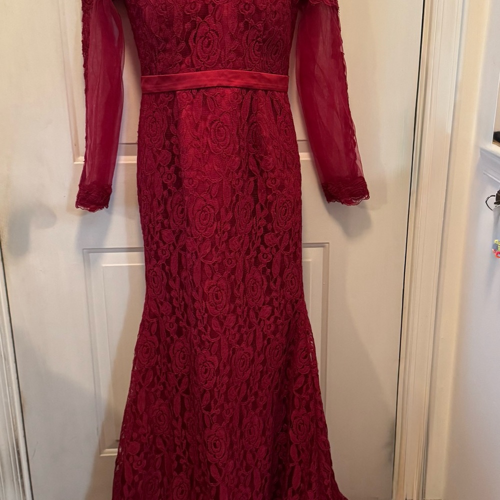 Hebeos Red Lace and Chiffon Evening Dress